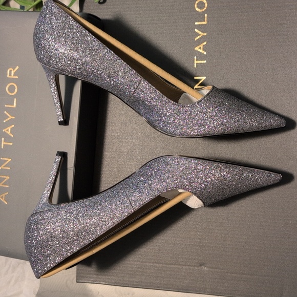 NWT Silver Sparkle Glitter Ann Taylor Pump - Picture 6 of 9